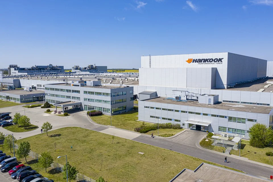 A Hankook 540 millió euróból bővítette magyarországi gyárát