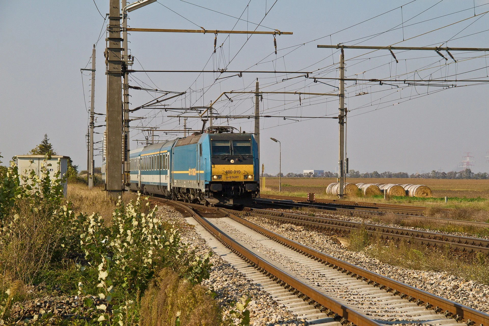 Éjszakai vasúti munkák miatt lesz zajosabb több éjszaka Dunaújváros térségében